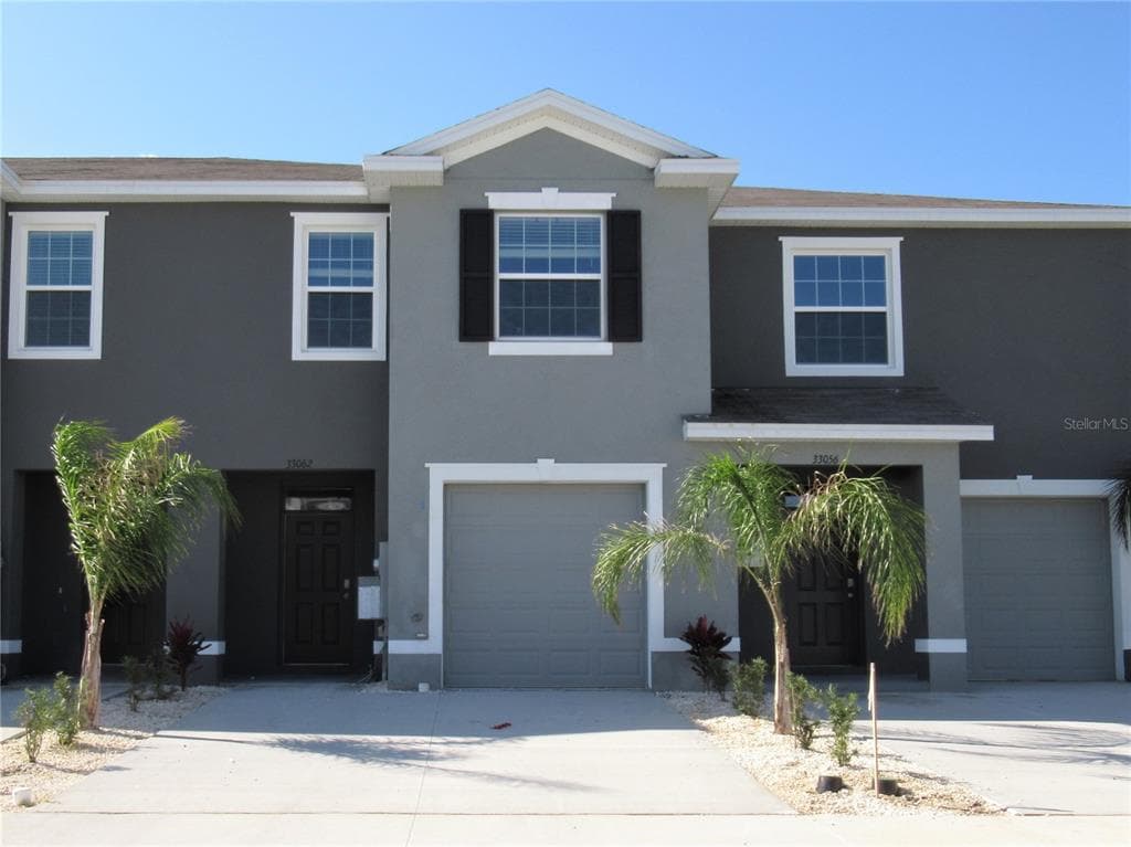 33062 FROSTED CLOVER WAY WESLEY CHAPEL, FL 33545