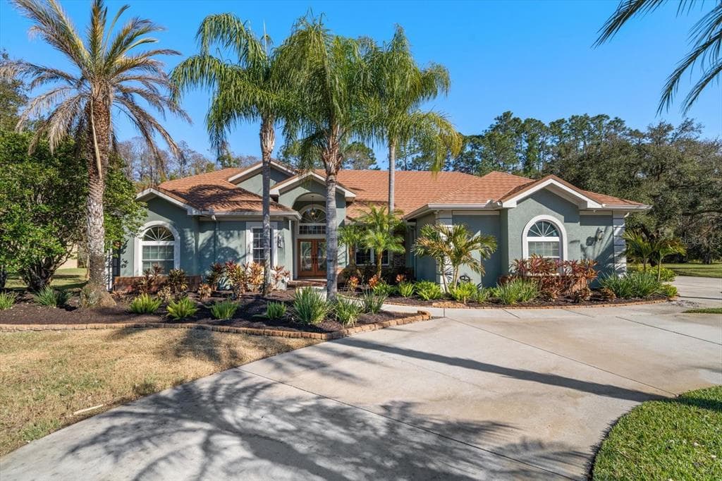 103 SILVER MOSS LANE TARPON SPRINGS, FL 34688