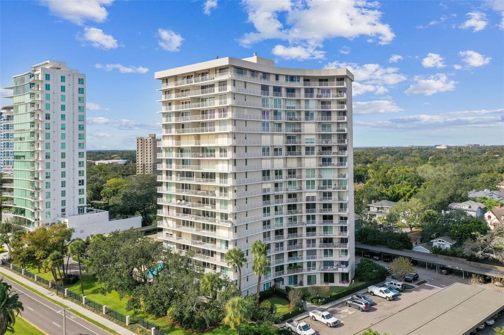 2611 BAYSHORE BOULEVARD UNIT 601 TAMPA, FL 33629