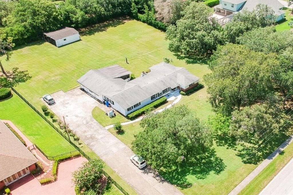 1700 S MILLER ROAD VALRICO, FL 33594