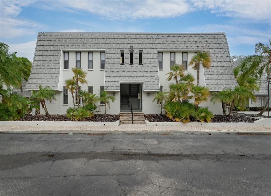 704 LYNDHURST STREET UNIT 603 DUNEDIN, FL 34698