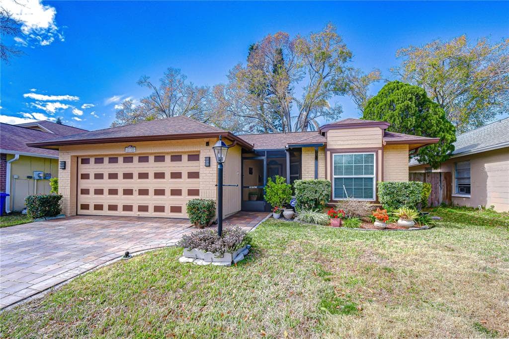 12722 DUNHILL DRIVE TAMPA, FL 33624