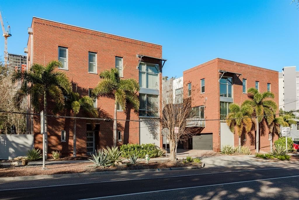 325 5TH AVENUE S UNIT 6 ST PETERSBURG, FL 33701