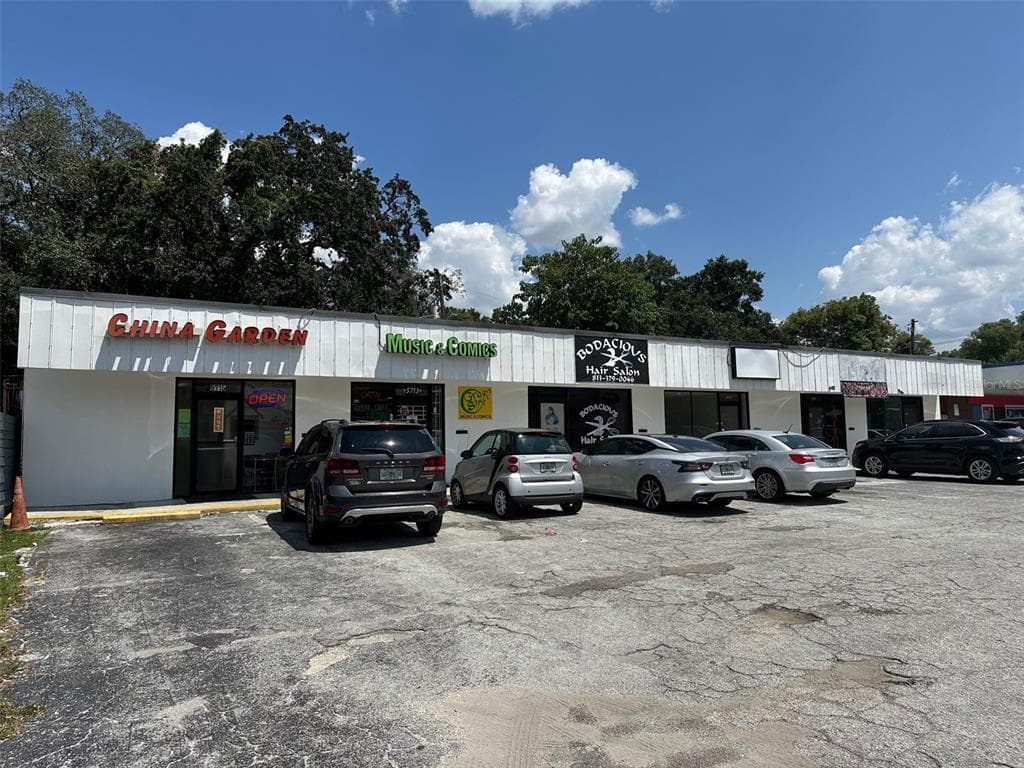 5713 N NEBRASKA AVENUE UNIT 5713 TAMPA, FL 33604