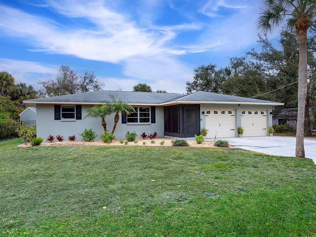 1216 SUNSET AVENUE NOKOMIS, FL 34275