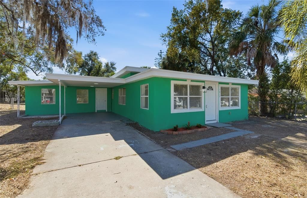 1817 E YUKON STREET TAMPA, FL 33604