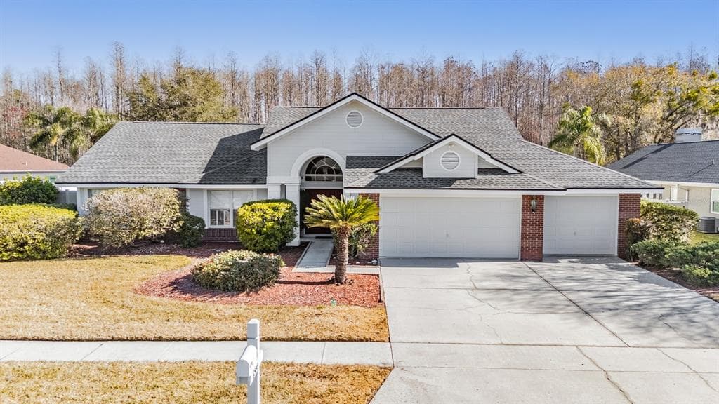 6504 THOROUGHBRED LOOP ODESSA, FL 33556