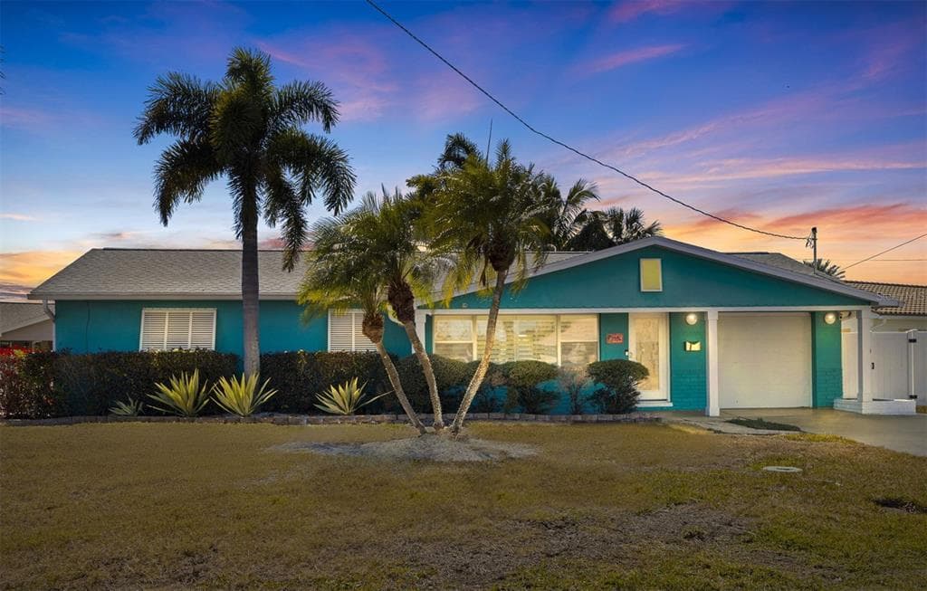 7906 4TH AVENUE S ST PETERSBURG, FL 33707