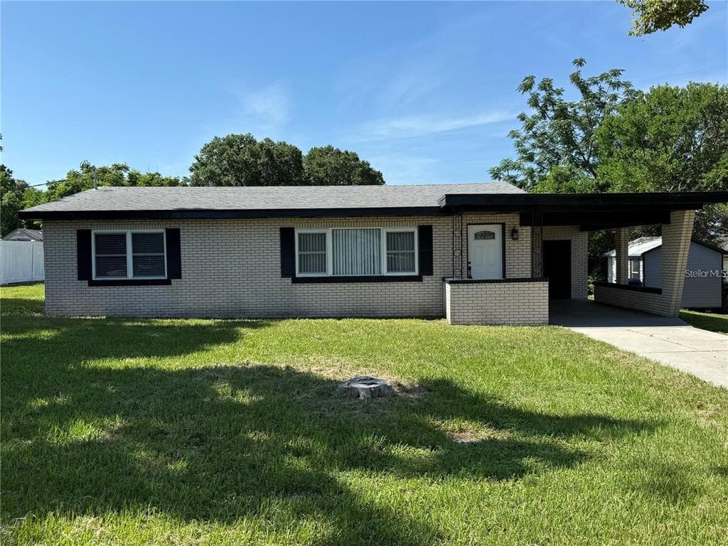 260 W INTERLACHEN STREET LAKE ALFRED, FL 33850