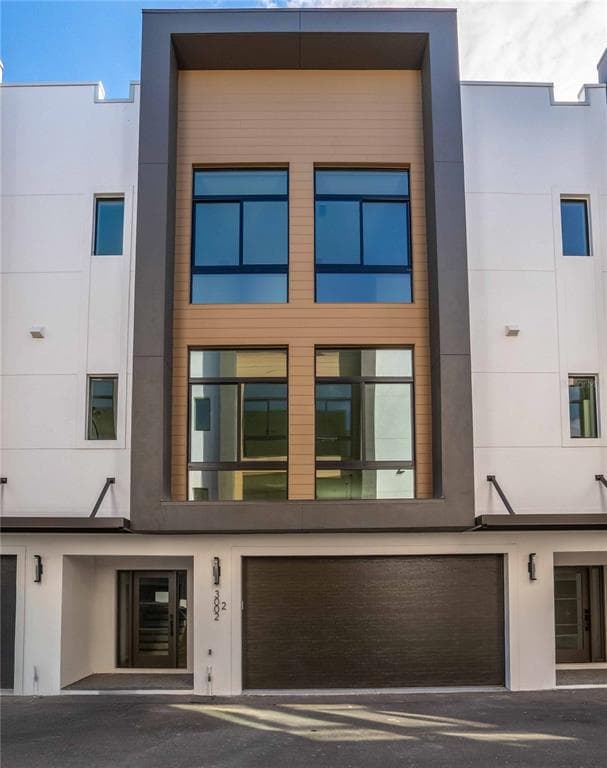 3002 W PLATT UNIT 2 TAMPA, FL 33609