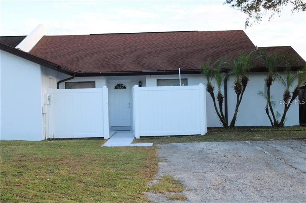 11401 WAVELAND WAY TAMPA, FL 33624