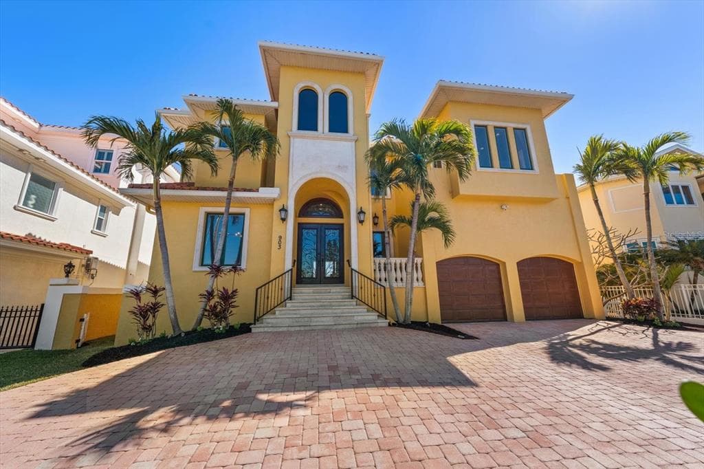 903 HARBOR DRIVE BELLEAIR BEACH, FL 33786