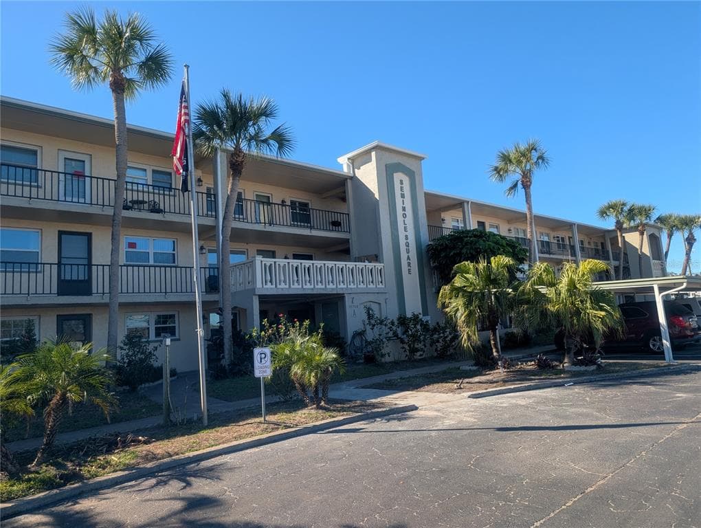 11620 PARK BOULEVARD UNIT 209 SEMINOLE, FL 33772