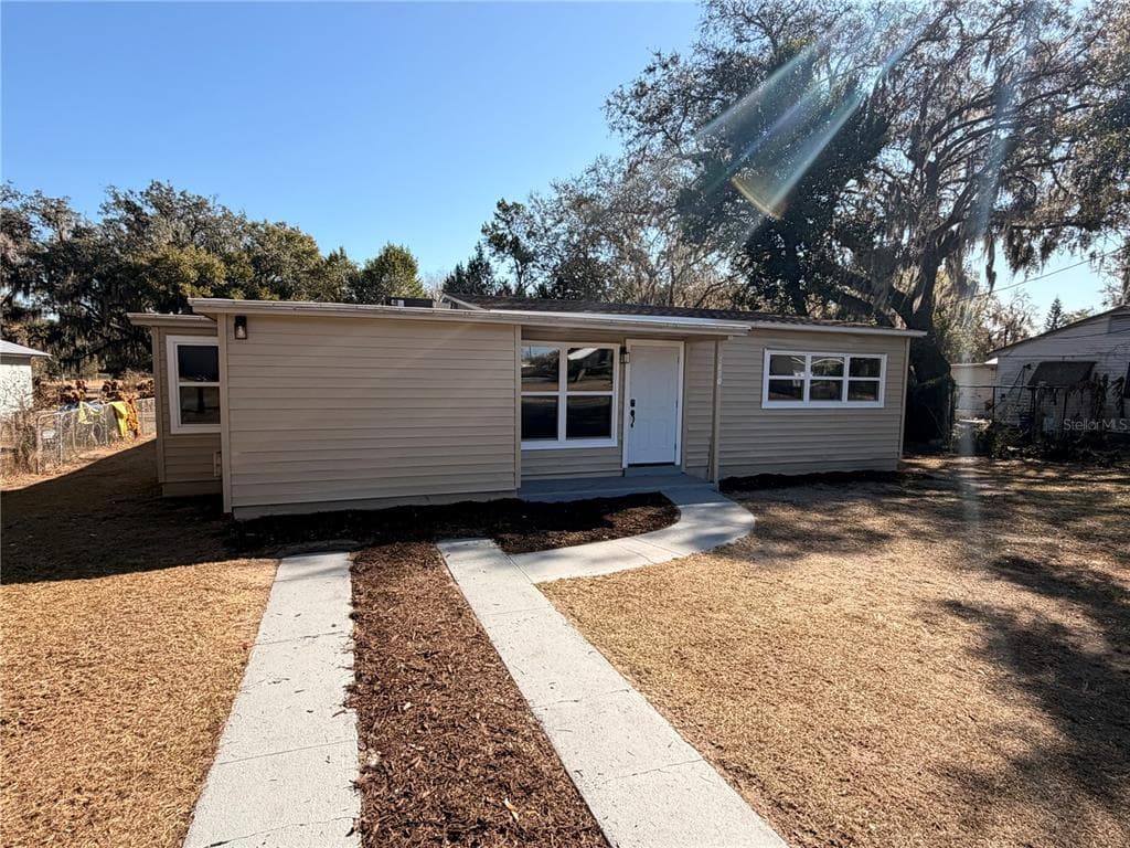 1890 E VALENCIA DRIVE BARTOW, FL 33830