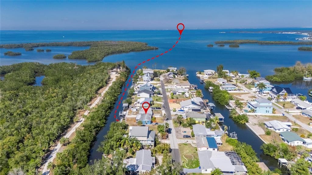 827 SEABREEZE DRIVE RUSKIN, FL 33570