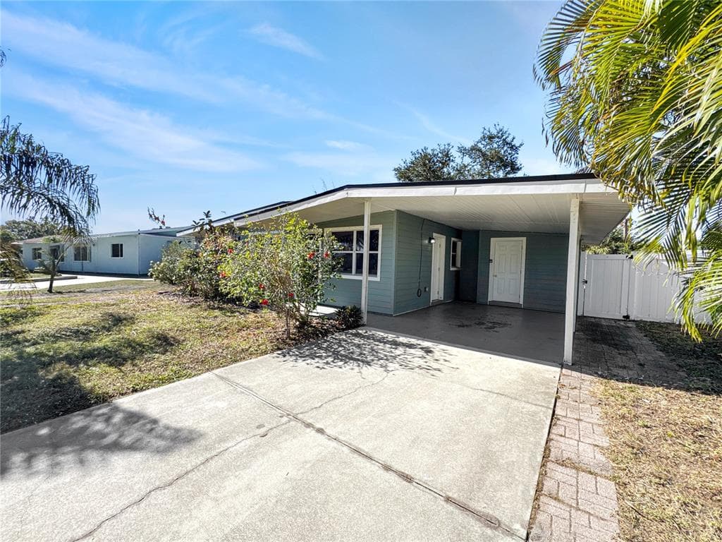 5642 NEW YORK AVENUE SARASOTA, FL 34231