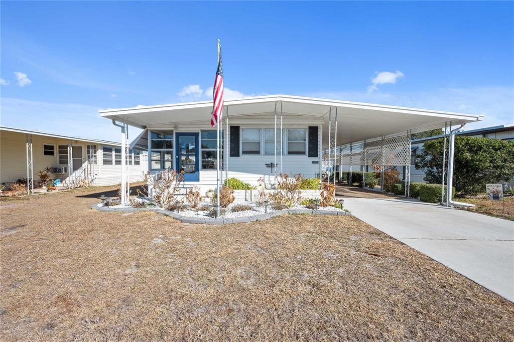 36821 GRACE AVENUE ZEPHYRHILLS, FL 33542