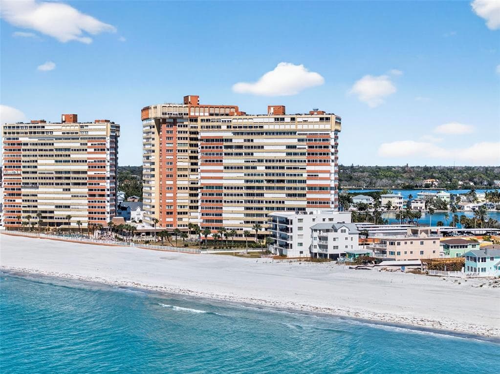 17900 GULF BOULEVARD UNIT 15B REDINGTON SHORES, FL 33708