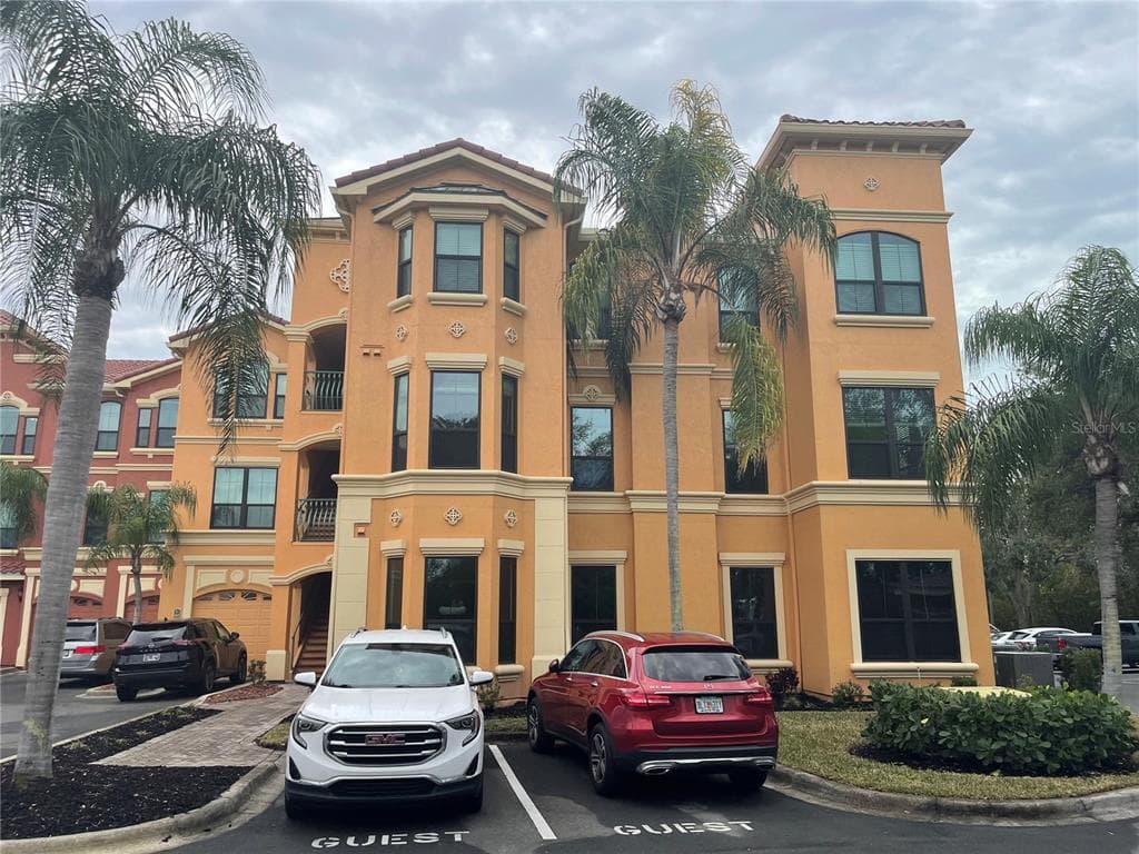 2717 VIA CIPRIANI UNIT 631B CLEARWATER, FL 33764