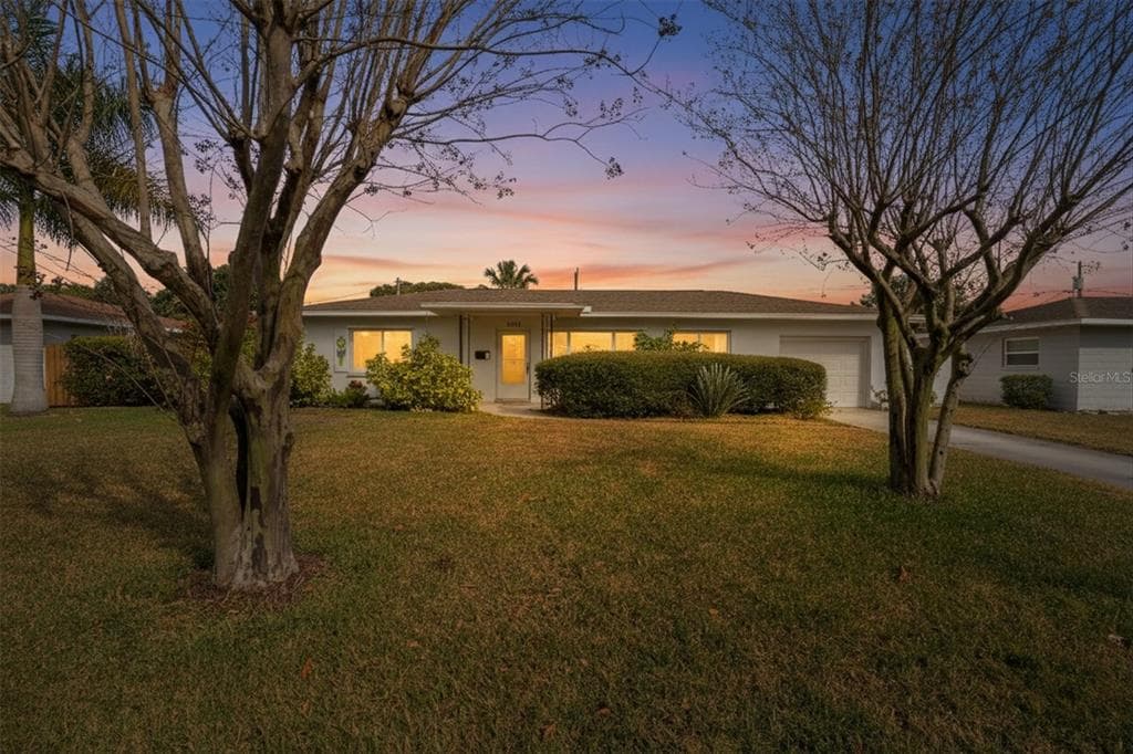 1903 42ND WAY N ST PETERSBURG, FL 33713