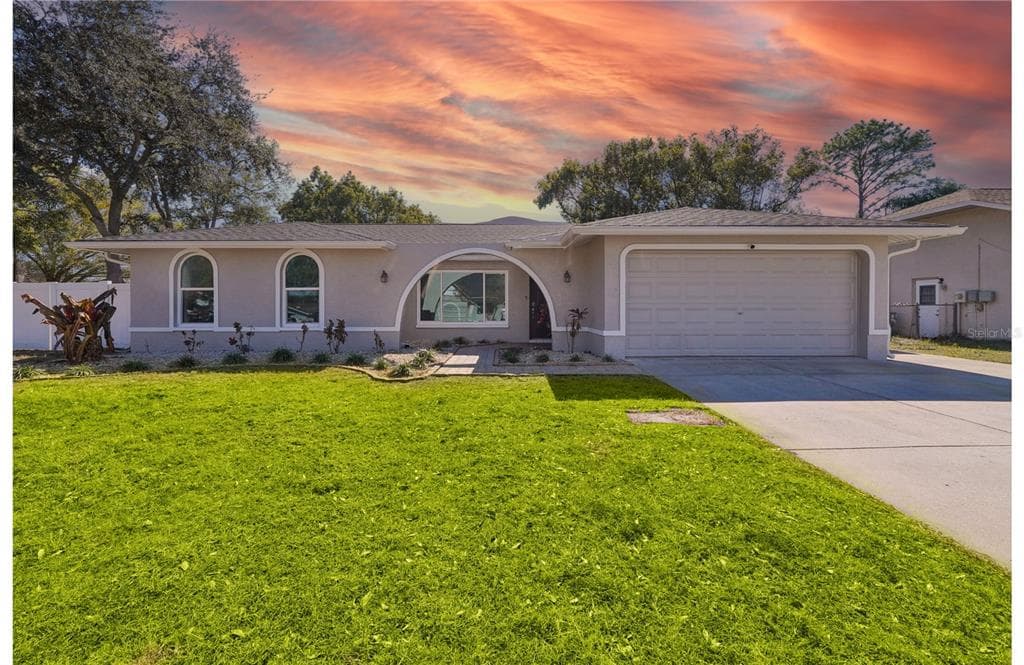 8926 GUM TREE AVENUE NEW PORT RICHEY, FL 34653