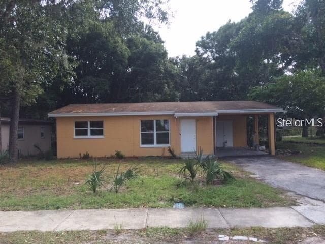 720 E SPRUCE STREET TARPON SPRINGS, FL 34689