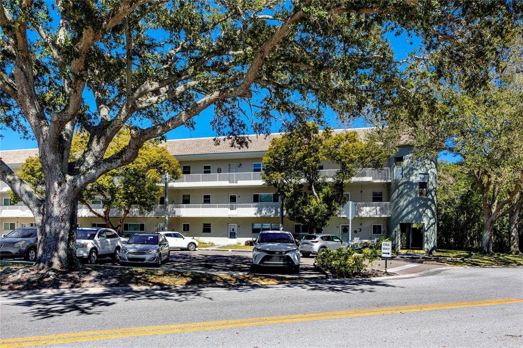 2440 WORLD PARKWAY BOULEVARD UNIT 38 CLEARWATER, FL 33763