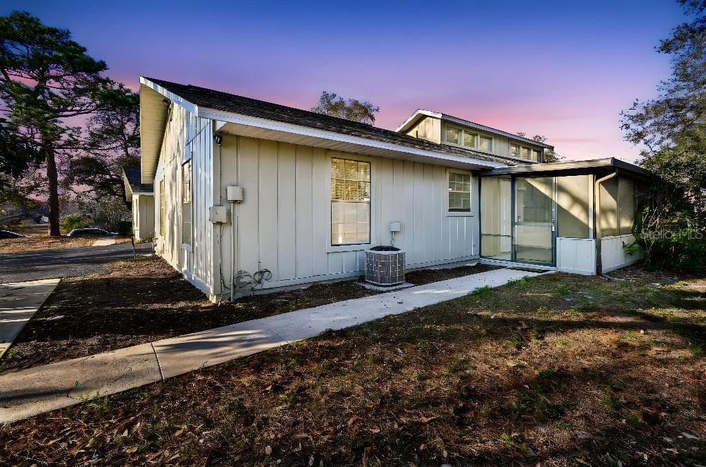 4662 LIGHTHOUSE CIRCLE UNIT 136 ORLANDO, FL 32808