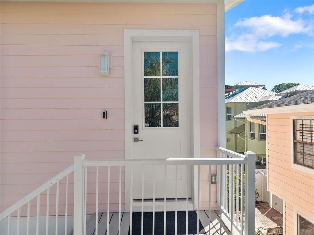345 BAILEY STREET UNIT A SAFETY HARBOR, FL 34695
