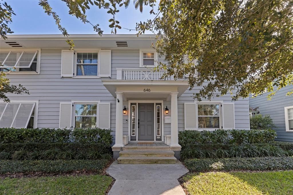646 17TH AVE NE ST PETERSBURG, FL 33704