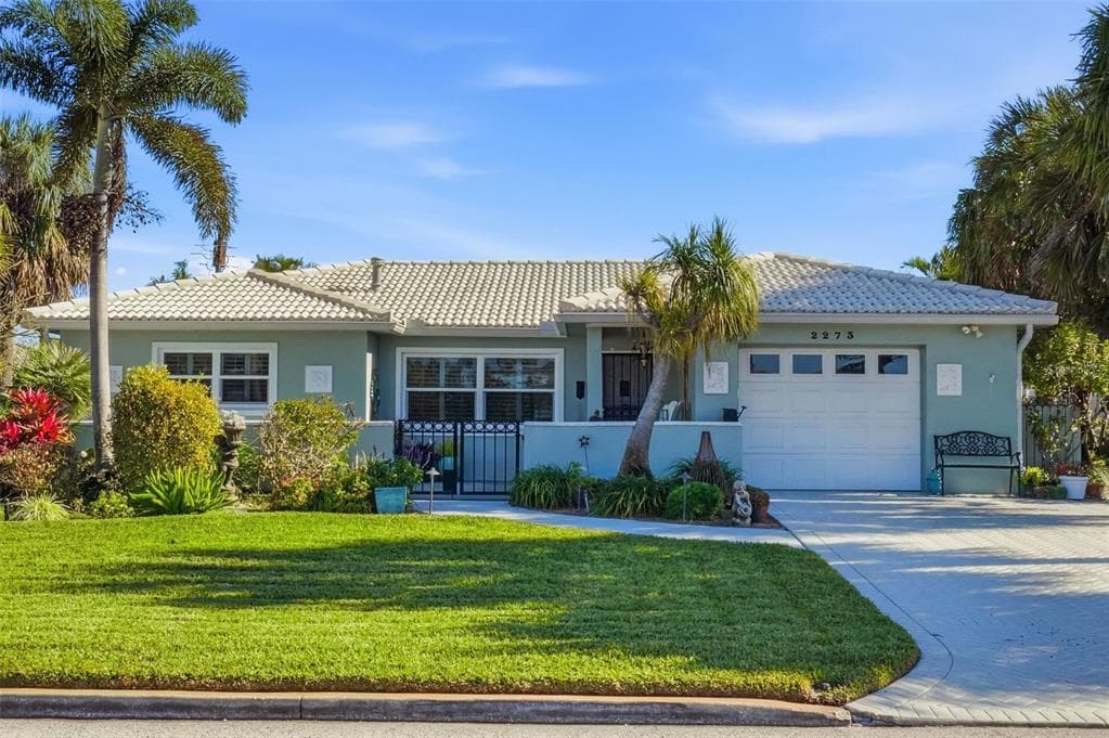 2273 W VINA DEL MAR BOULEVARD ST PETE BEACH, FL 33706