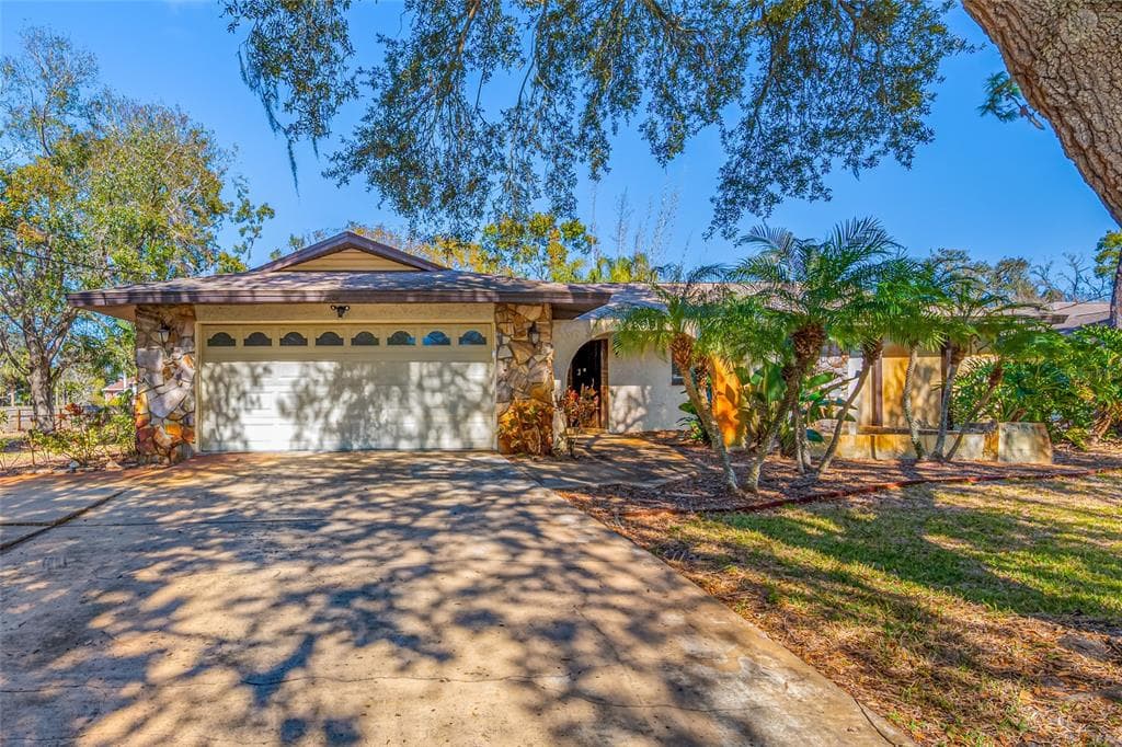 869 SEMINOLE BOULEVARD