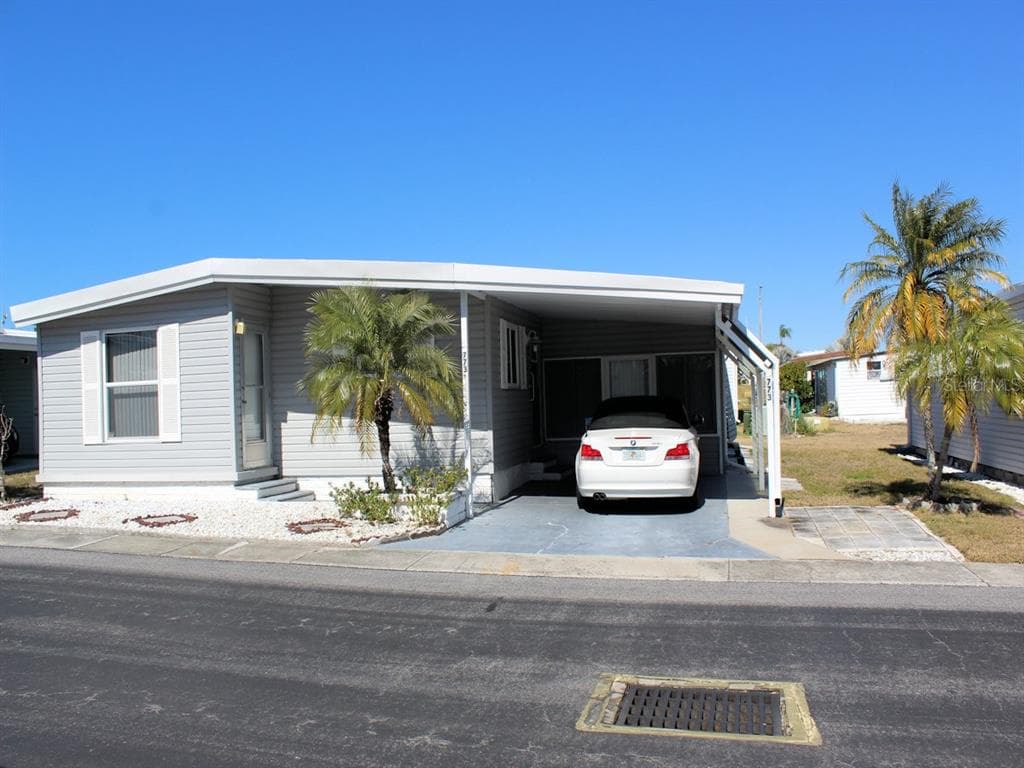 773 ROYAL PALM CIRCLE