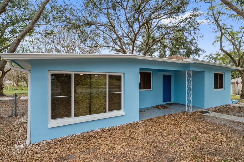 6103 CORSON AVENUE NEW PORT RICHEY, FL 34653