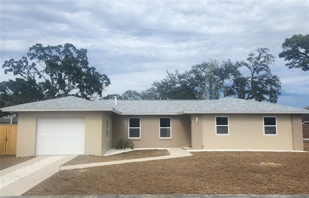 7143 PEAR LANE SPRING HILL, FL 34606