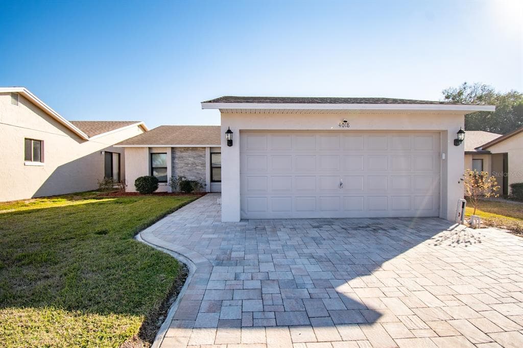 4018 CYPRESS LANDING S WINTER HAVEN, FL 33884
