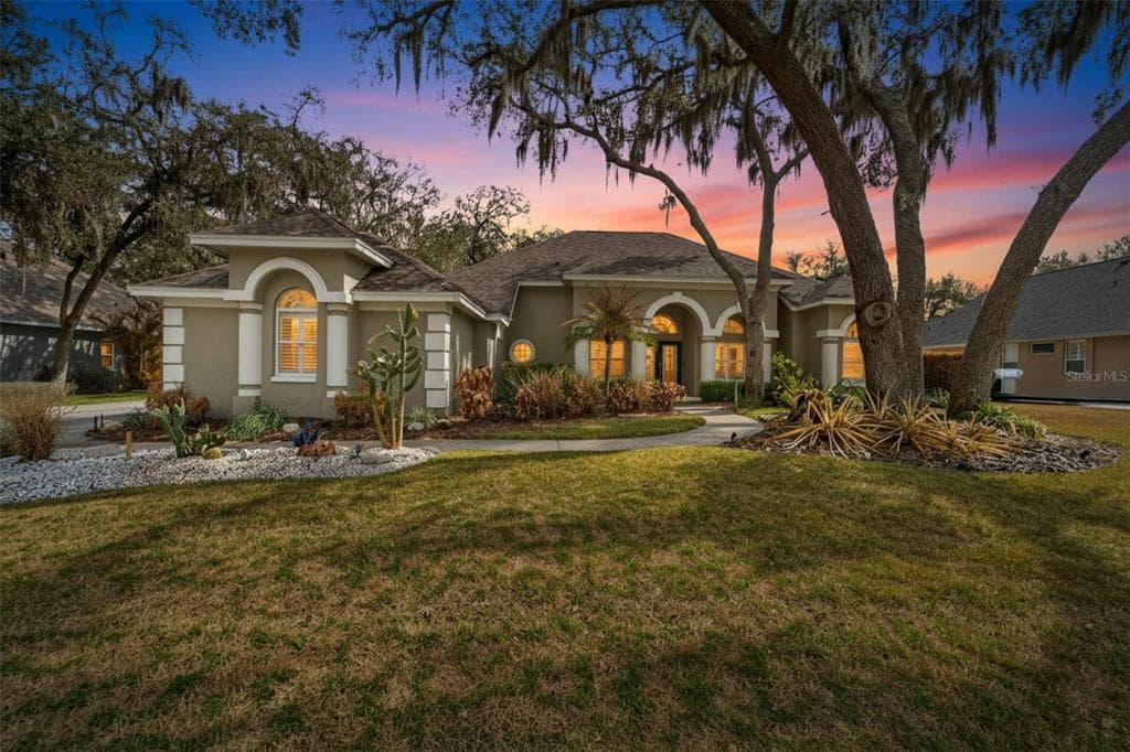 5018 SYLVAN OAKS DRIVE VALRICO, FL 33596