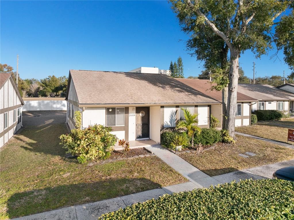 2888 BANCROFT CIRCLE E UNIT 5A PALM HARBOR, FL 34683