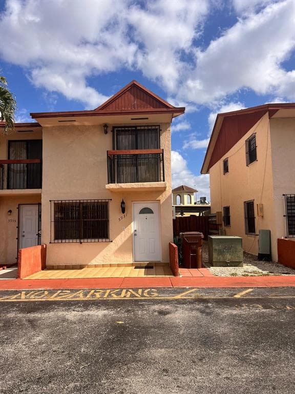 5931 W 16TH LANE UNIT 10 HIALEAH, FL 33012