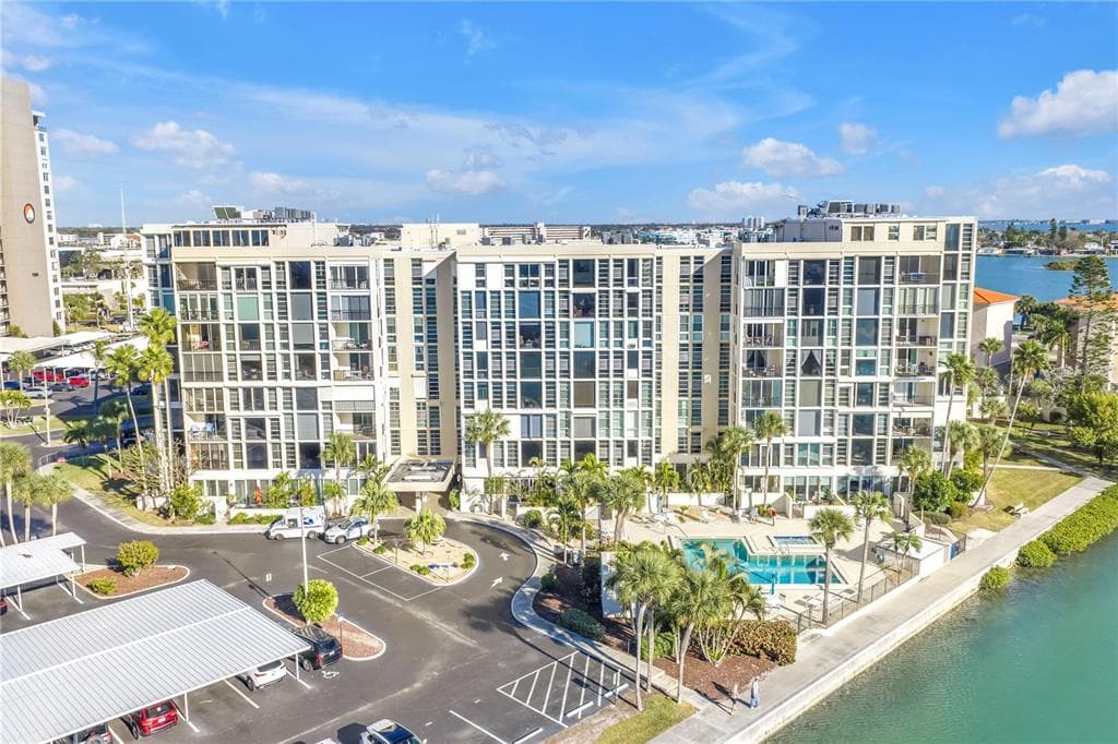7400 SUN ISLAND DRIVE S UNIT 103