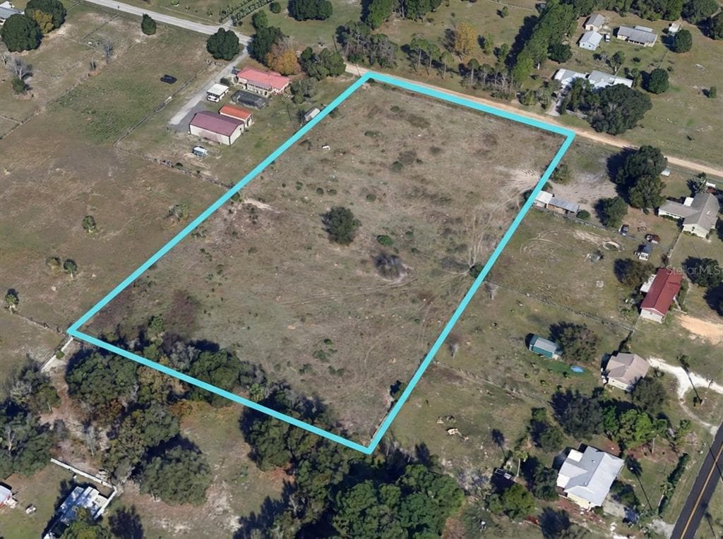 3910 RIX ROAD LADY LAKE, FL 32159