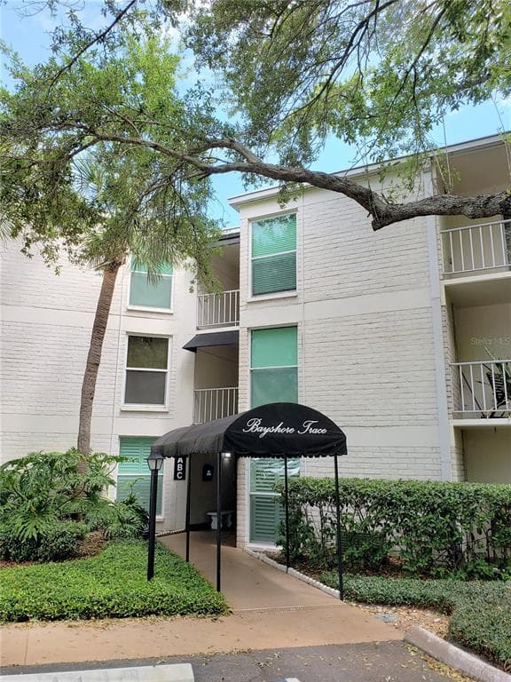 3325 BAYSHORE BOULEVARD UNIT C14 TAMPA, FL 33629
