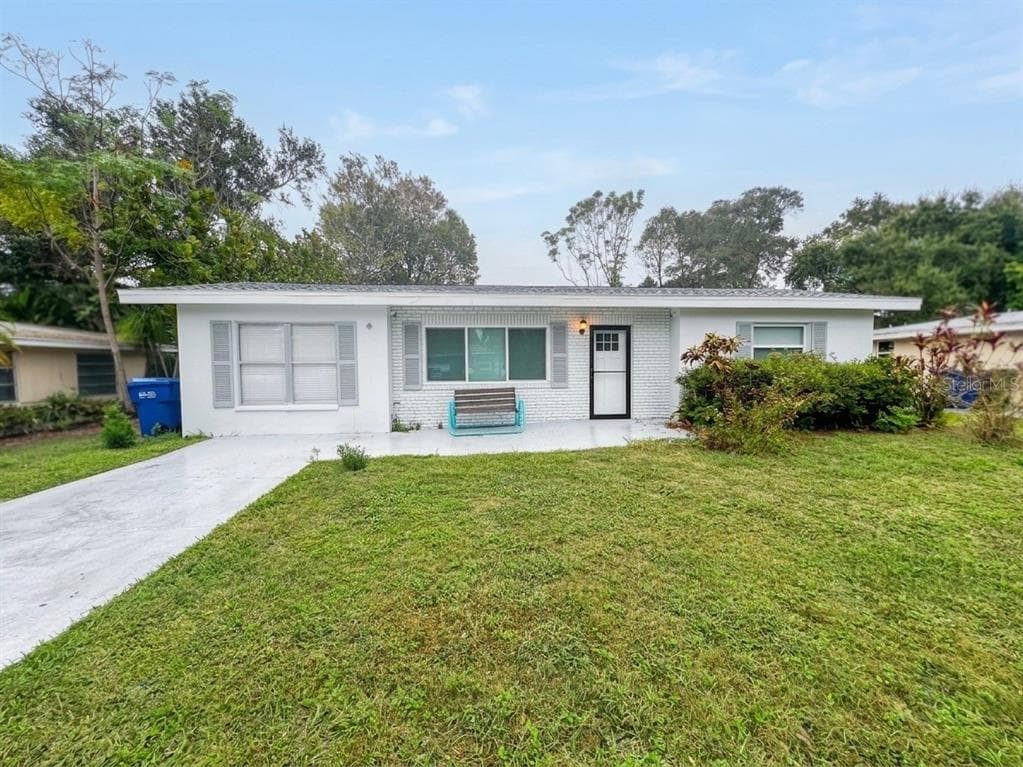 2893 WEBLEY DRIVE LARGO, FL 33771