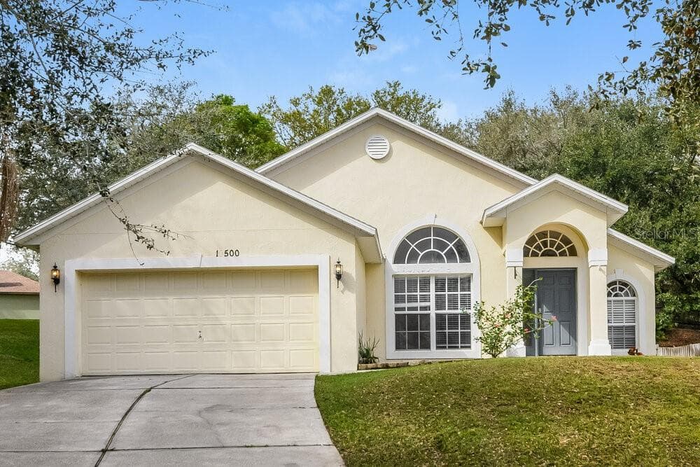 10500 MIRA LAGO LANE CLERMONT, FL 34711