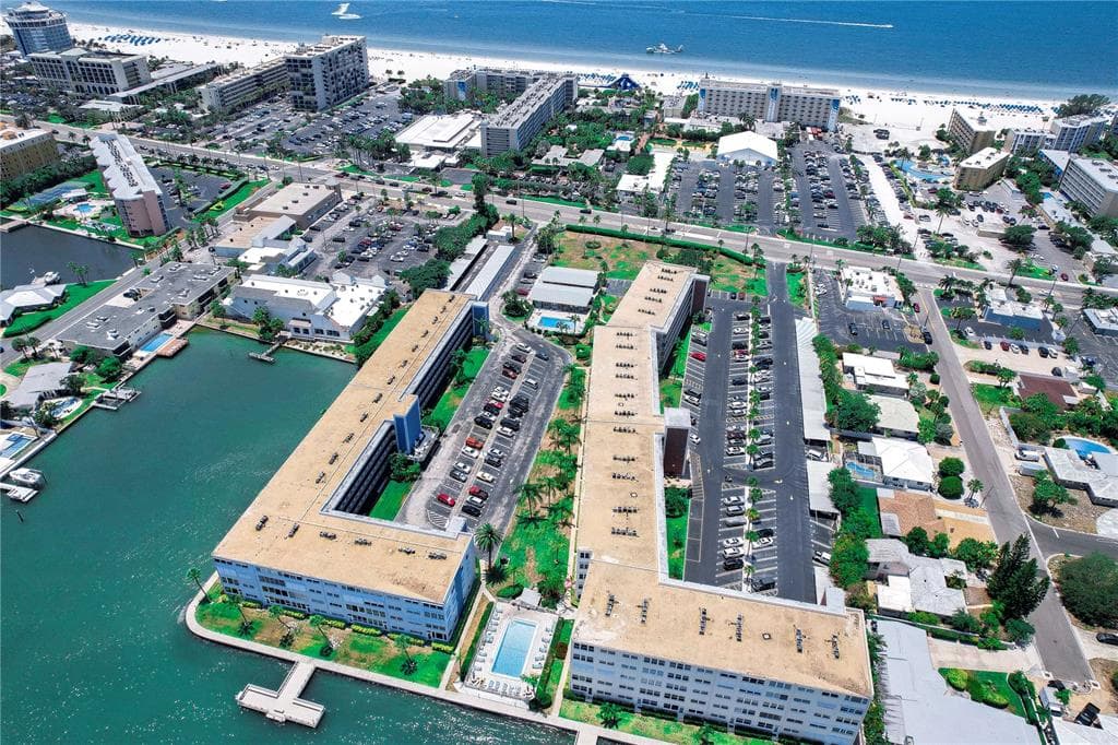 5575 GULF BOULEVARD UNIT 323 ST PETE BEACH, FL 33706