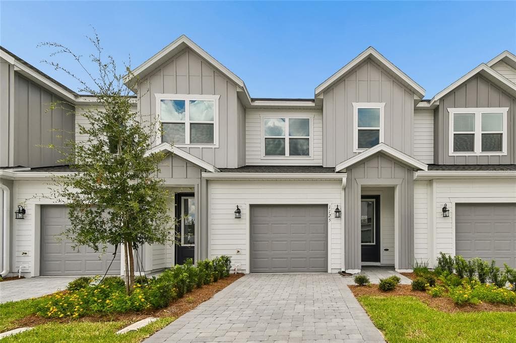 1125 WILD CREST LANE DAYTONA BEACH, FL 32117