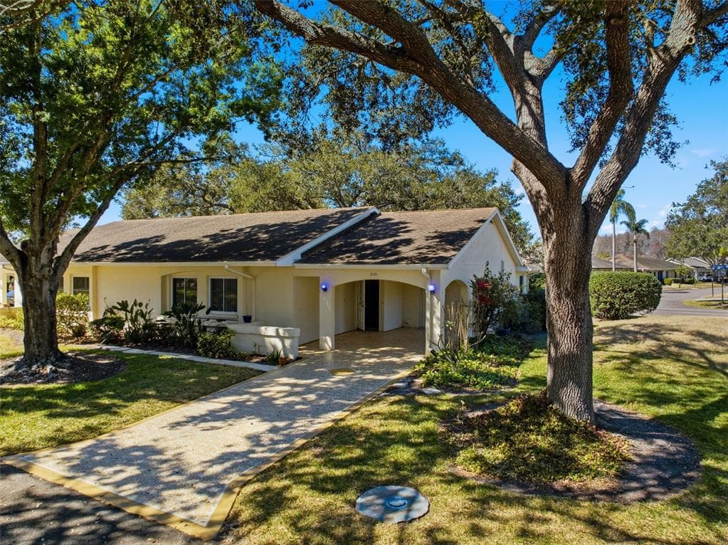 2101 HAILSTONE CIRCLE UNIT 0 SUN CITY CENTER, FL 33573