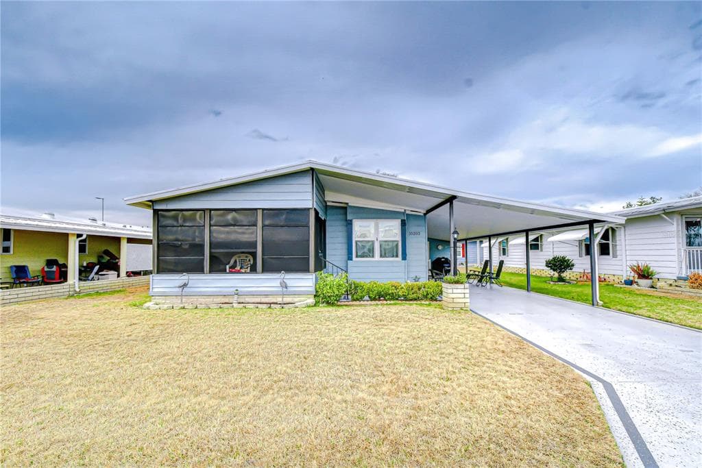 35203 MAKENZIE STREET ZEPHYRHILLS, FL 33541