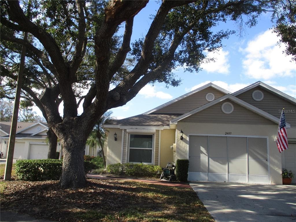 2405 NANTUCKET GLEN PLACE SUN CITY CENTER, FL 33573