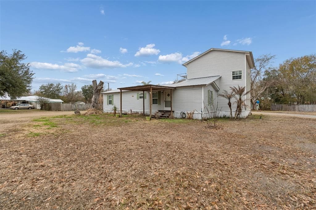 6411 HOLLOMAN CREEK COURT PLANT CITY, FL 33565